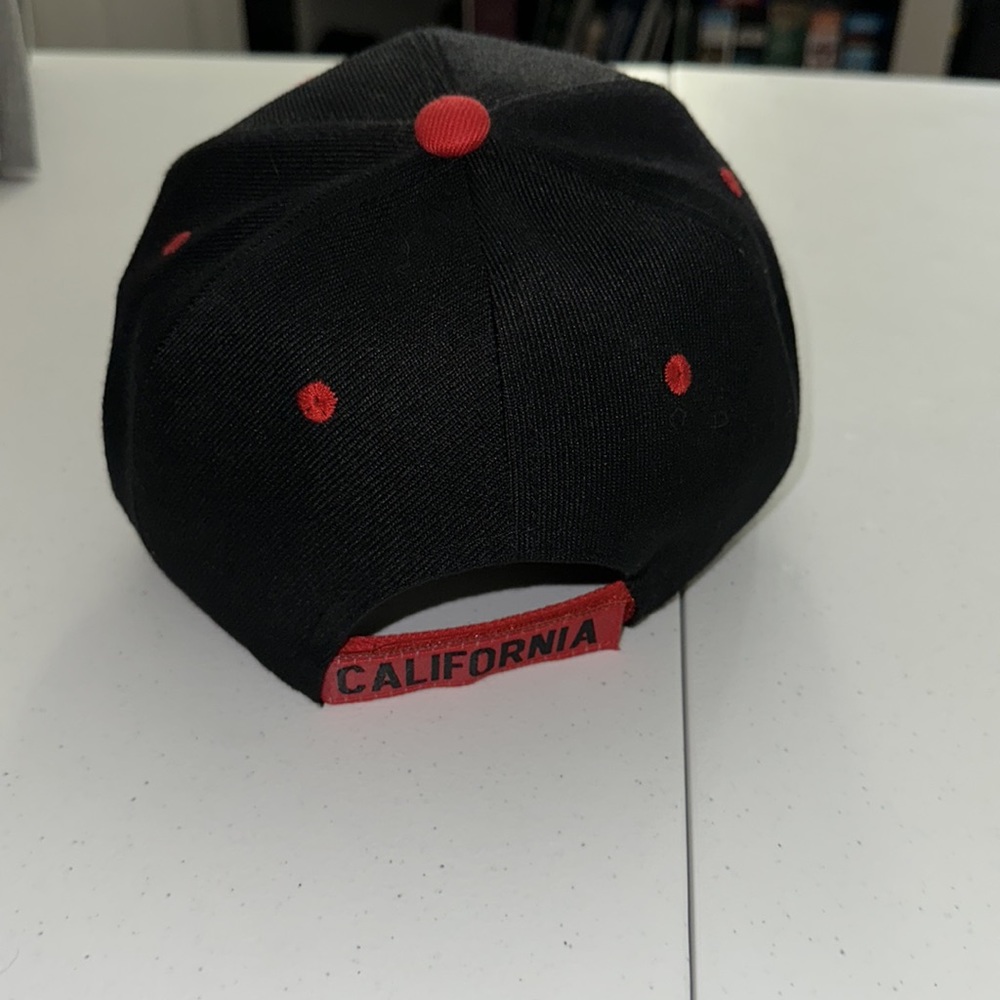 CA Floral Hat (California) - Picture 3 of 4